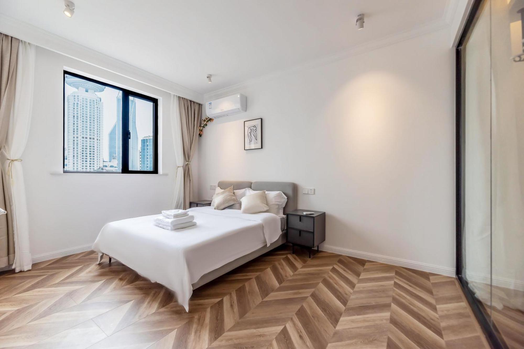 Apartment Hills&serendipity Coloured Glaze Family With 2 Bedrooms Near Line1&2 People Square Shanghai